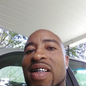 Meet your Posher, Dee